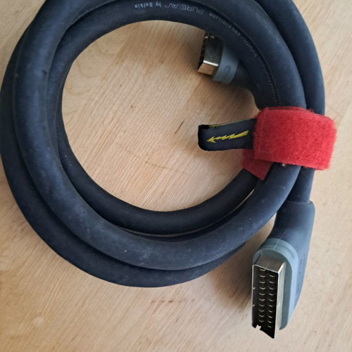 Belkin 1.5m scart to scart cable used