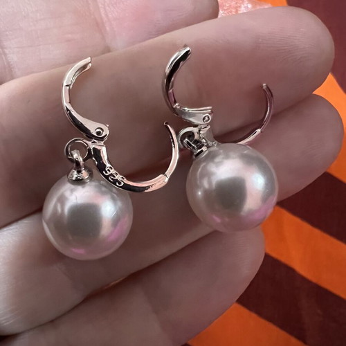 Hoop earrings with small artificial pearls and 925 silver like new