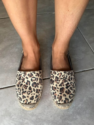 Espadrilles leopard print size 39 like new, leather and lurex canvas