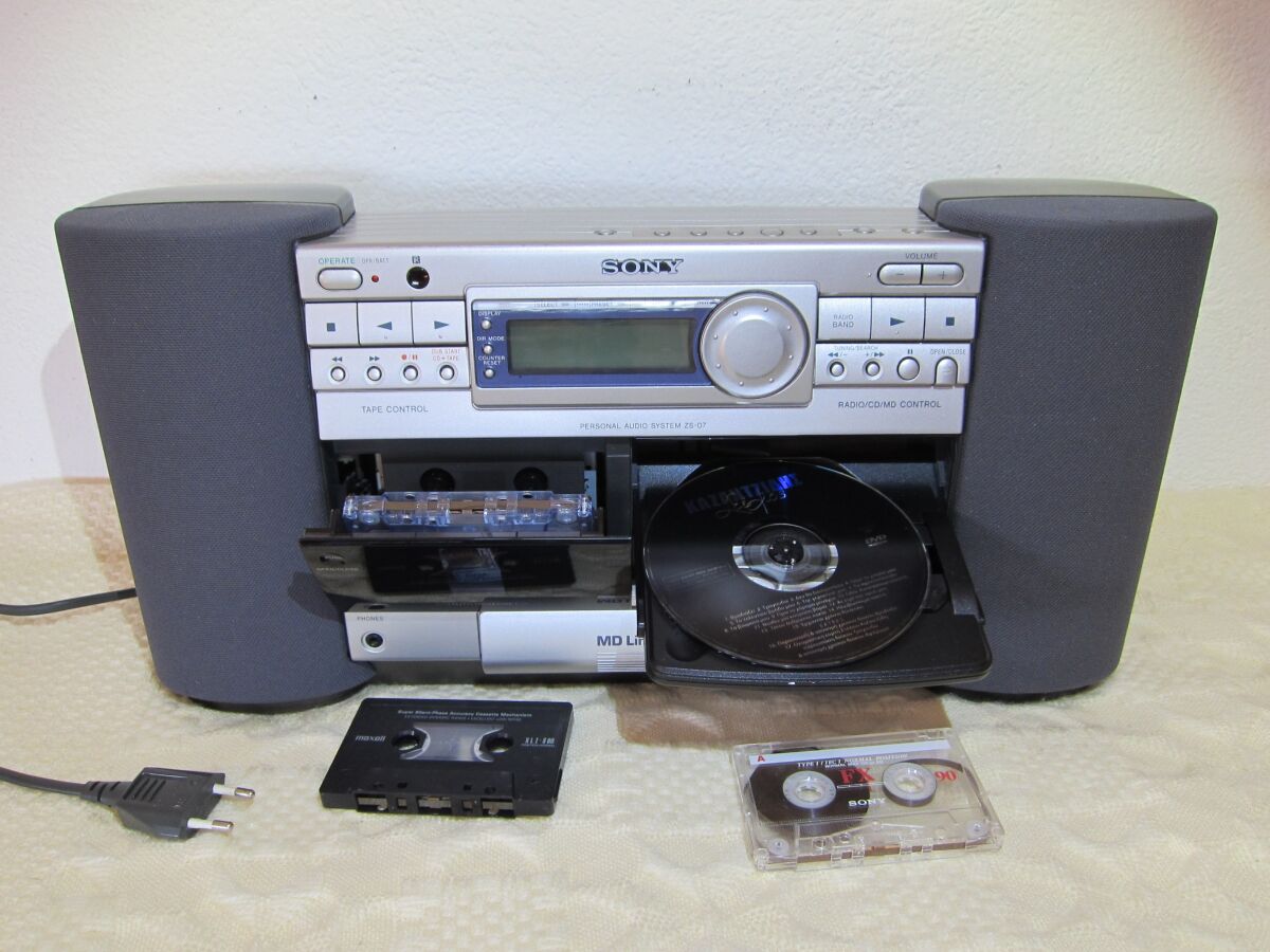 Sony ZS-D7 radio CD cassette player like… - € 70,00 - Vendora.cy