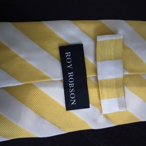 Tie with yellow and white stripes like new