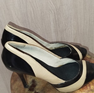 Nine West peep-toes no 40