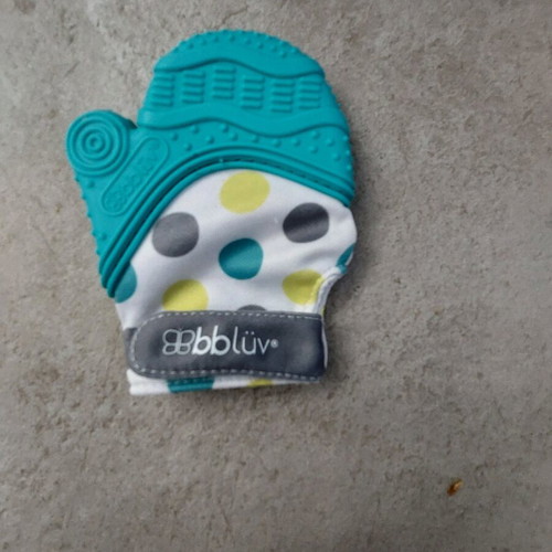 BBluv teething glove like new for baby gums