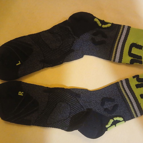 UYN Socks new, size 42-44, black, Zerocuff technology