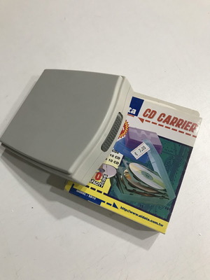 Aidata CD Carrier: Σκληρή θήκη της Aidata για μεταφορά 10 CD ή DVD