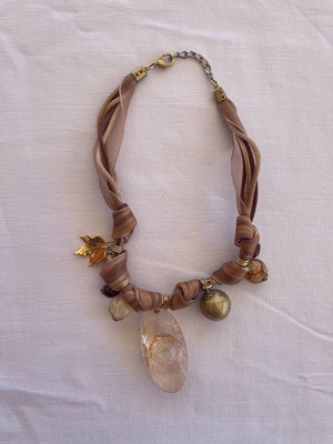 Necklace used, brown, vintage style
