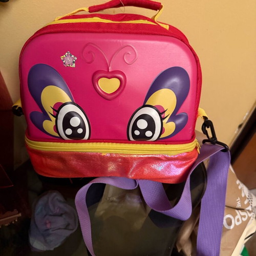 Insulated kids lunch bag like new, pink and purple