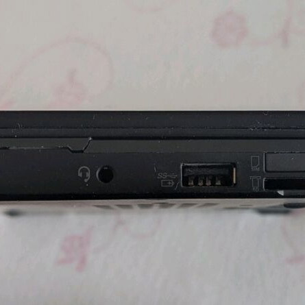 Lenovo Thinkpad X260 used, i7 6600u, 8GB DDR4, 500GB Samsung SSD, 3 OSs