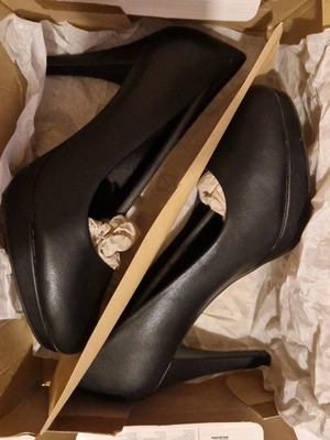 Piccadilly pumps used, size 40, black