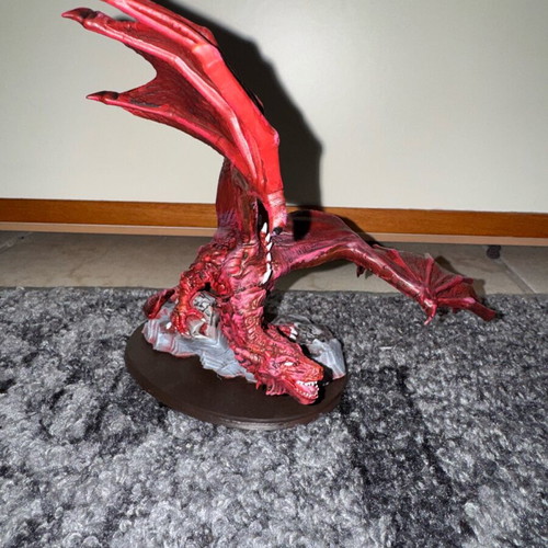 Lord of the Rings 3D Cave Dragon painted by Davale Studio like new