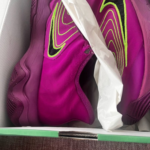 Nike Giannis Immortality athletic shoes used, size 45.5, green and purple