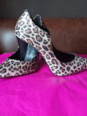 Silia D animal print satin pumps size 40 like new