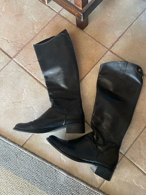 Black boots size 40 used, heel height 4cm