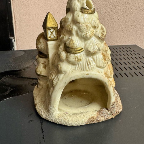 Vintage Christmas ceramic candle holder like new, carolers