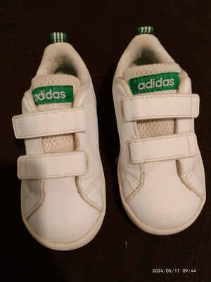 Παιδικό παπούτσι Adidas Stansmith ν.23 σαν καινούργιο