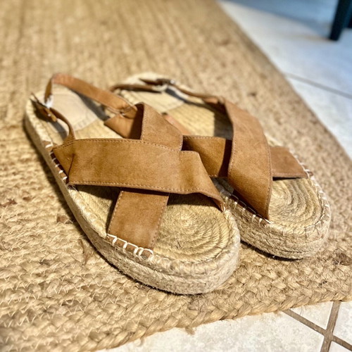 Camel women's sandals size 40, like new
