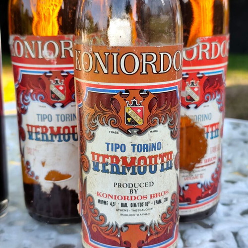 KoniorDos Vintage Vermouth Tipo Torino sealed bottle