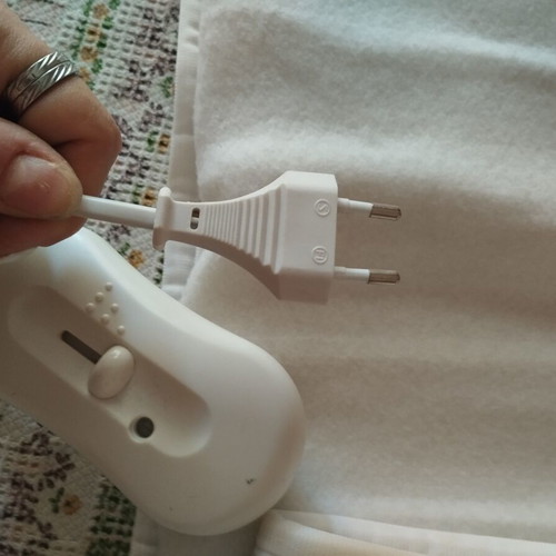 Single electric blanket, fully functional