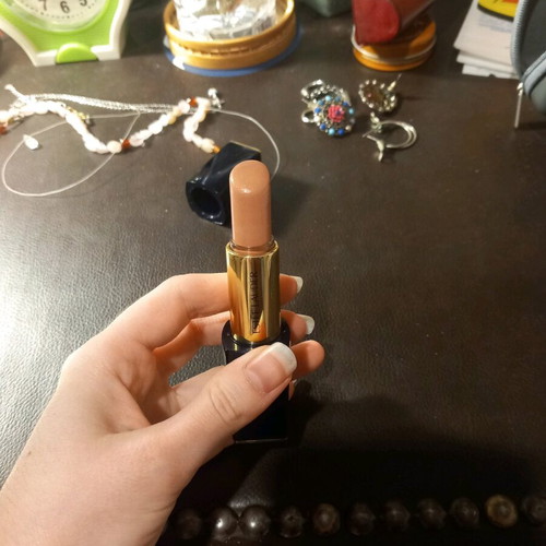 Estee Lauder Pure Color Envy Lipstick shade 543 almost innocent like new