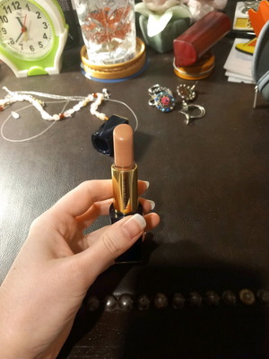 Estee Lauder κραγιόν Pure Color Envy απόχρωση 543 almost innocent σαν καινούργιο