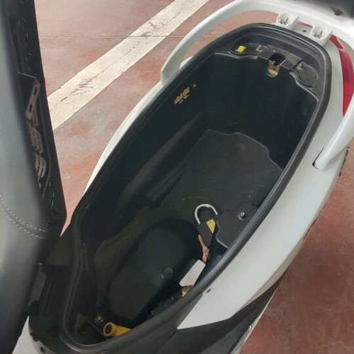 Sym Joyride 200i EVO scooter 2011 like new, 171 cc, 27,266 km