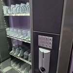 Vending machine 33-slot refrigerator used for drinks and snacks