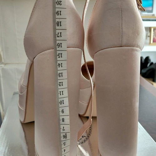Beige high platform sandals new, size 40, satin