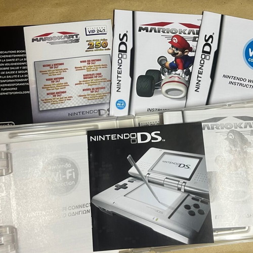Super Mario Kart DS game with all inserts and VIP card