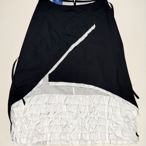 Giorgio Ajutanti asymmetrical black and white skirt XL like new