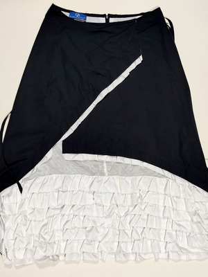 Giorgio Ajutanti asymmetrical black and white skirt XL like new