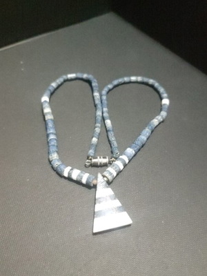 Vintage necklace with beads in Lapis Blue Tube Bar shape like new