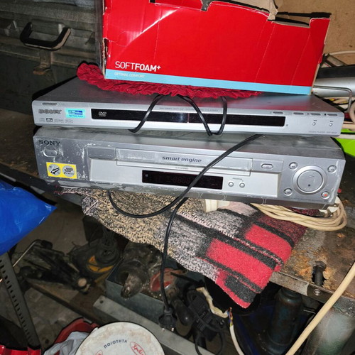 Turntable, CD player and video used set