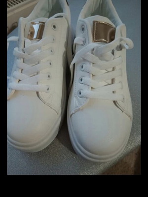 Sneakers καινούργια, αθλητικά, μέγεθος 39, άσπρο και χρυσαφί