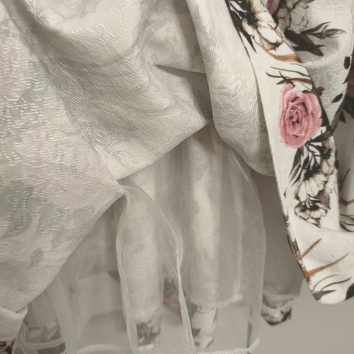 Floral dress with fitted waist, size S