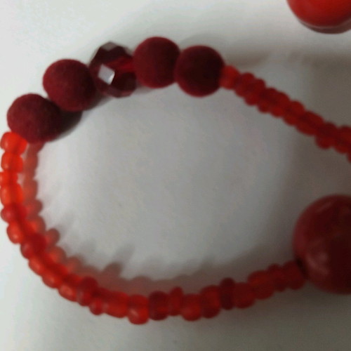 Necklace with ceramic beads new, length 116 centimeters