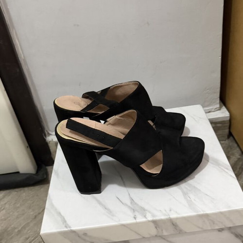 Black sandals used, 12 cm heel, size 37