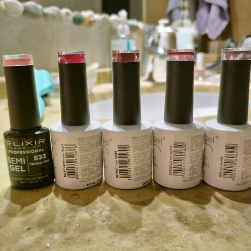 Set for semi-permanent with nail lamp and 12 nail polishes like new