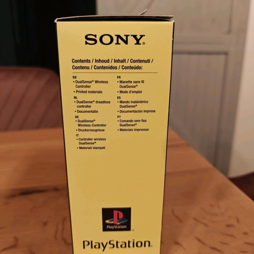 Playstation 5 DualSense 30th anniversary
