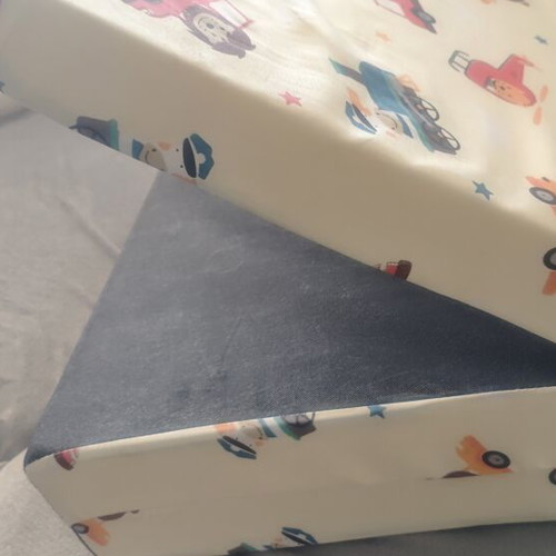 Playpen mattress like new, unused for sleeping