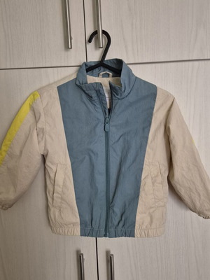 Zara Kids ελαφρύ color-block τζάκετ σε μπεζ και γαλαζοπράσινο, 92 εκ.