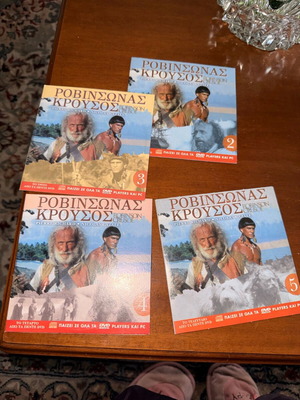 Robinson Crusoe DVD like new, pack