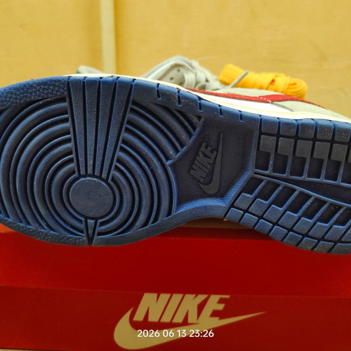 Nike Dunk Low No. 41 new, LT Iron Ore/University Red