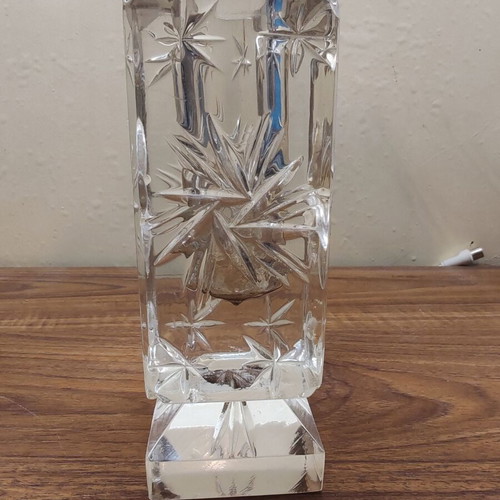 Vintage crystal hand-cut fountain used like new with lid and small vase