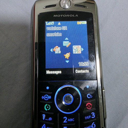 Motorola L9 used black mobile phone with charger