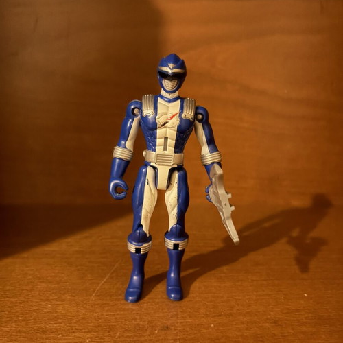 Power Rangers Blue Ranger action figure with weapon, Bandai 2005