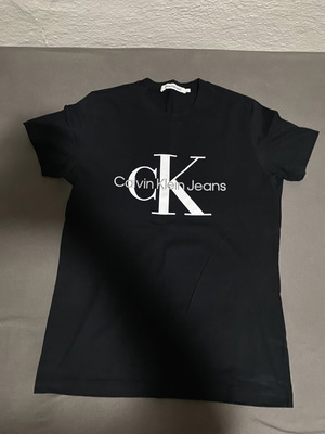 Calvin Klein T-shirt, black, size L