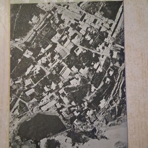 Travel guides Lebanon pack of 2 like new 1960