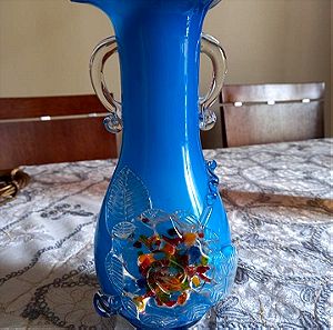 Διακοσμητικό vintage βάζο διακοσμημένο με φυσητό γυαλί