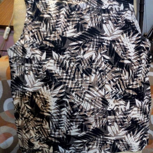 M&S Collection Women's Sleeveless Leaf Print Top like new EU 42