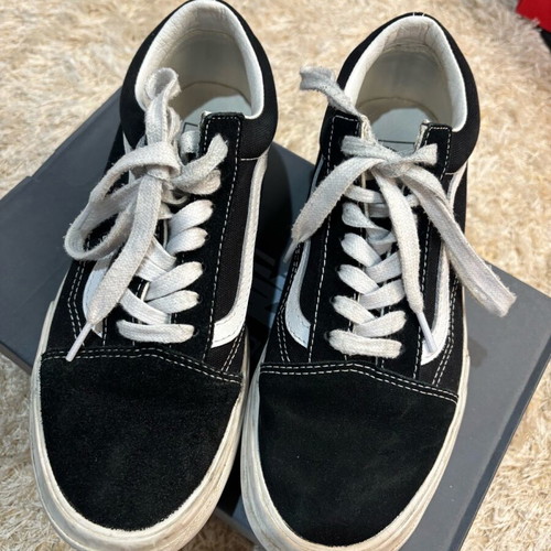 Vans sneaker used, size 38, black and white platform